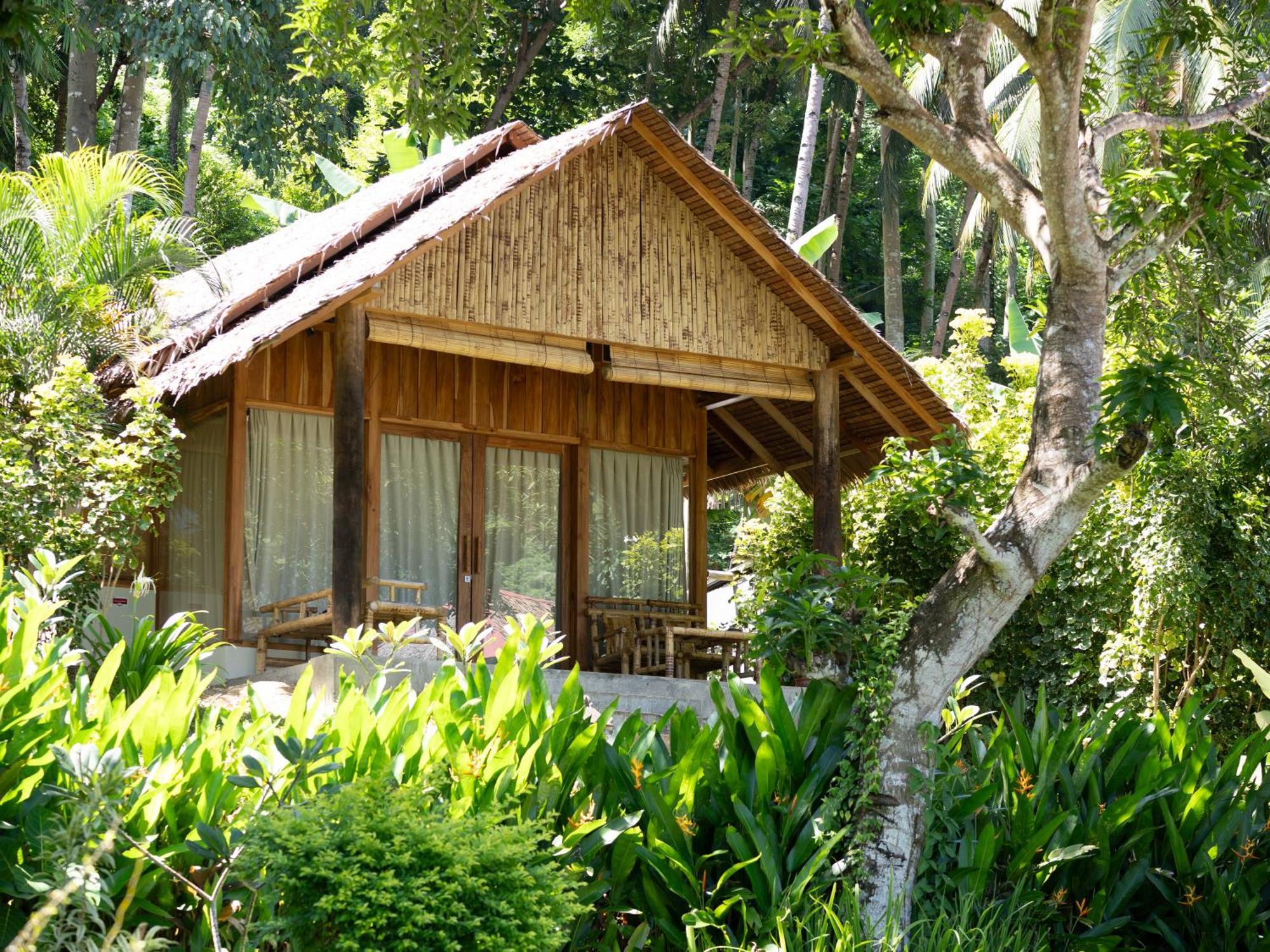 Bitung D'Lagoon Dive Resort מראה חיצוני תמונה
